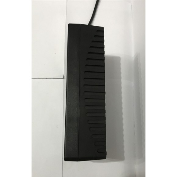 Tripp Lite Internet Office UPS Power INTERNET 550U TRIPPLITE Needs Battery AsIs - Picture 6 of 7